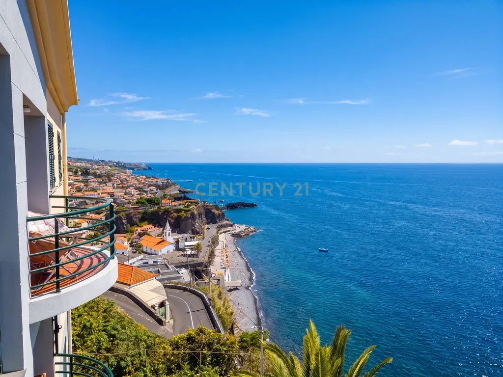 Apartamento T3 em Câmara de Lobos - Vista Mar Definitiva - Image 7