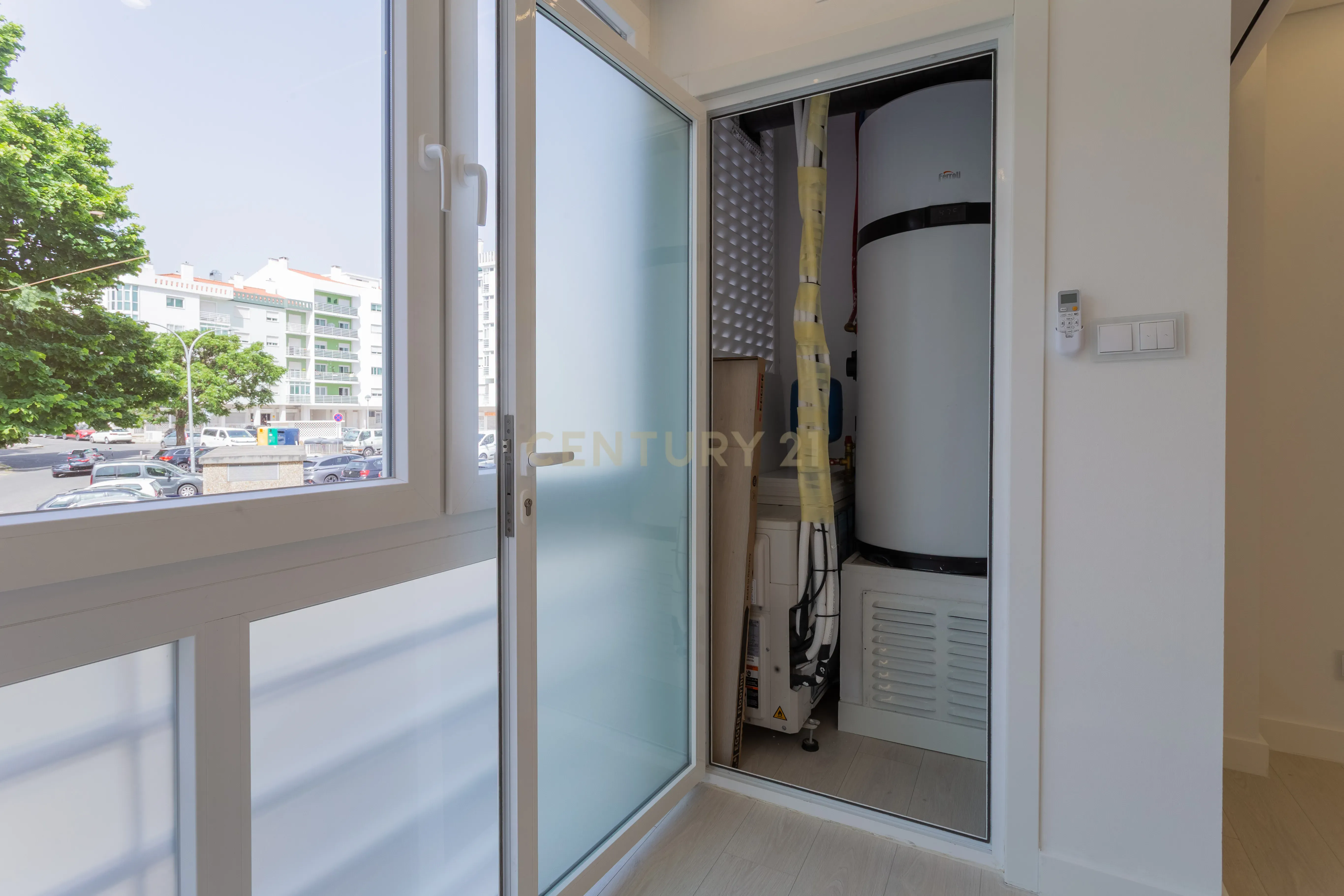 Fotografia 5 de T2 Renovado na Buraca | Modernidade, Conforto e Excelente Localização