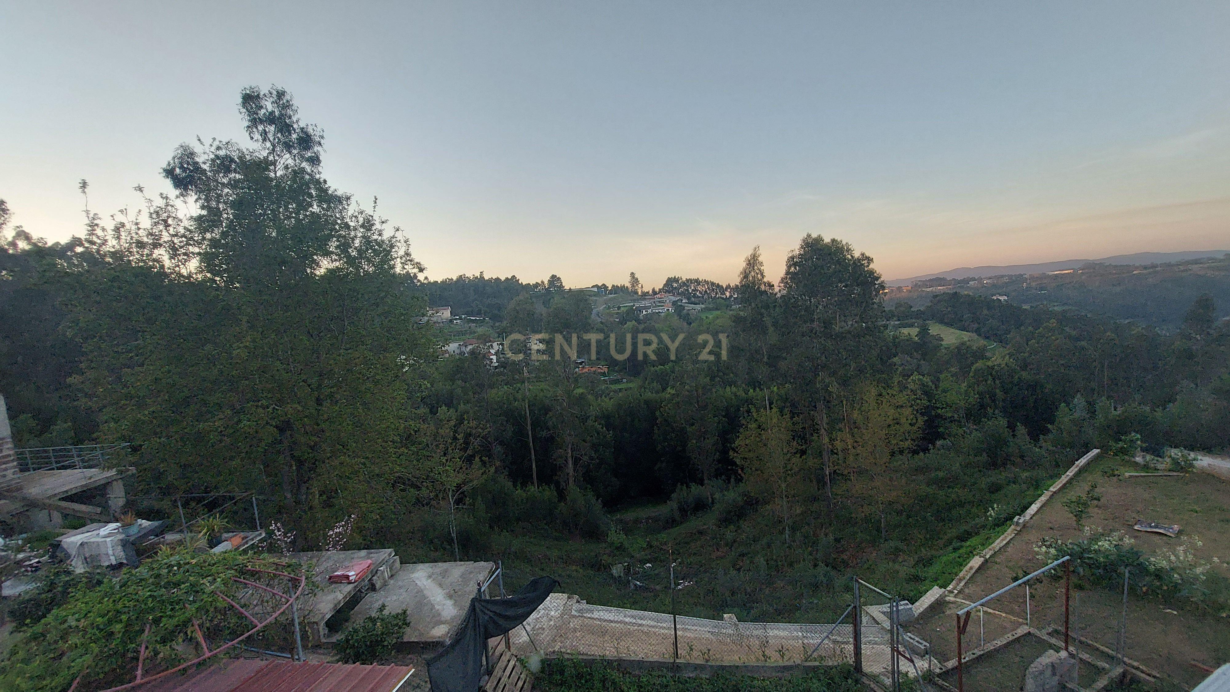 Terreno Rustico em Crestuma, Vila Nova de Gaia - Image 1