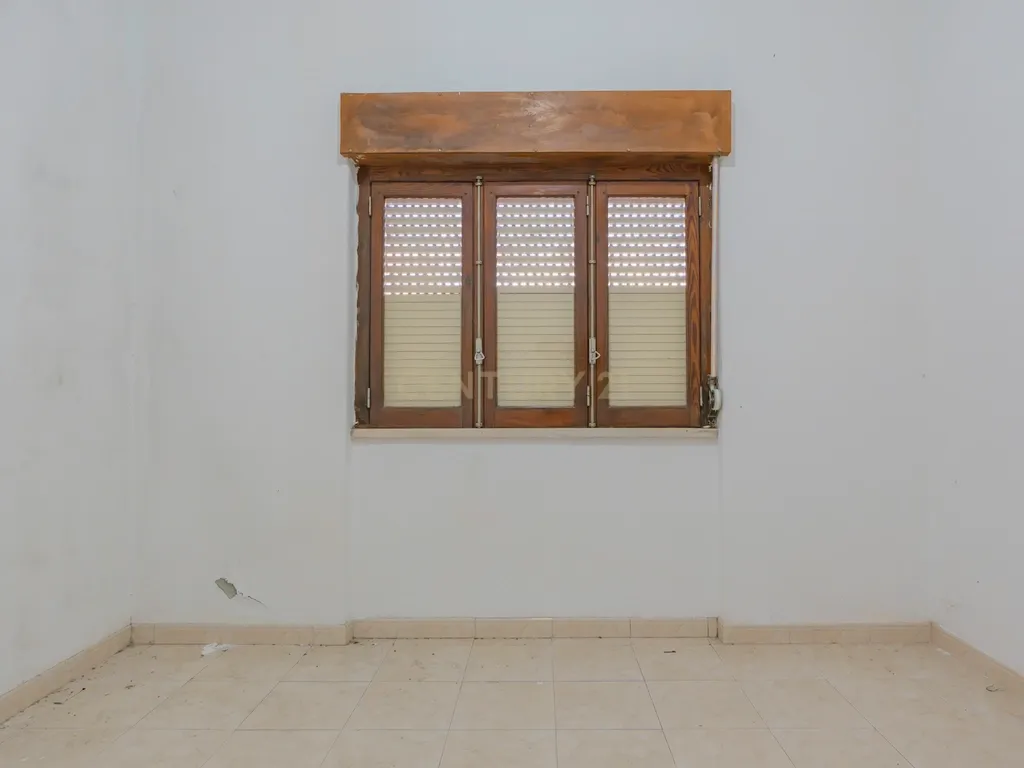 Moradia Isolada com Terreno de 1041 m² – Um Mundo de Possibilidades! - Image 34