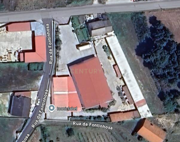 Armazém com Parque de Estacionamento – Localização Estratégica - Image 5