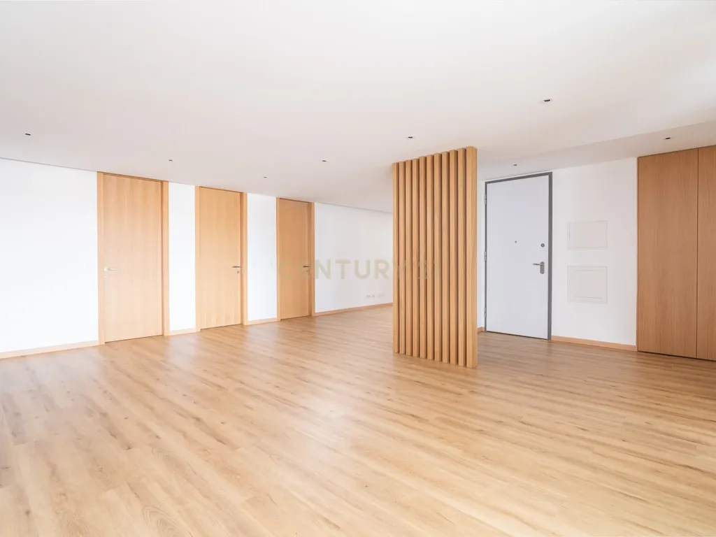 T1+3 único no prestigiado empreendimento Lux Garden – Coimbra - Image 5