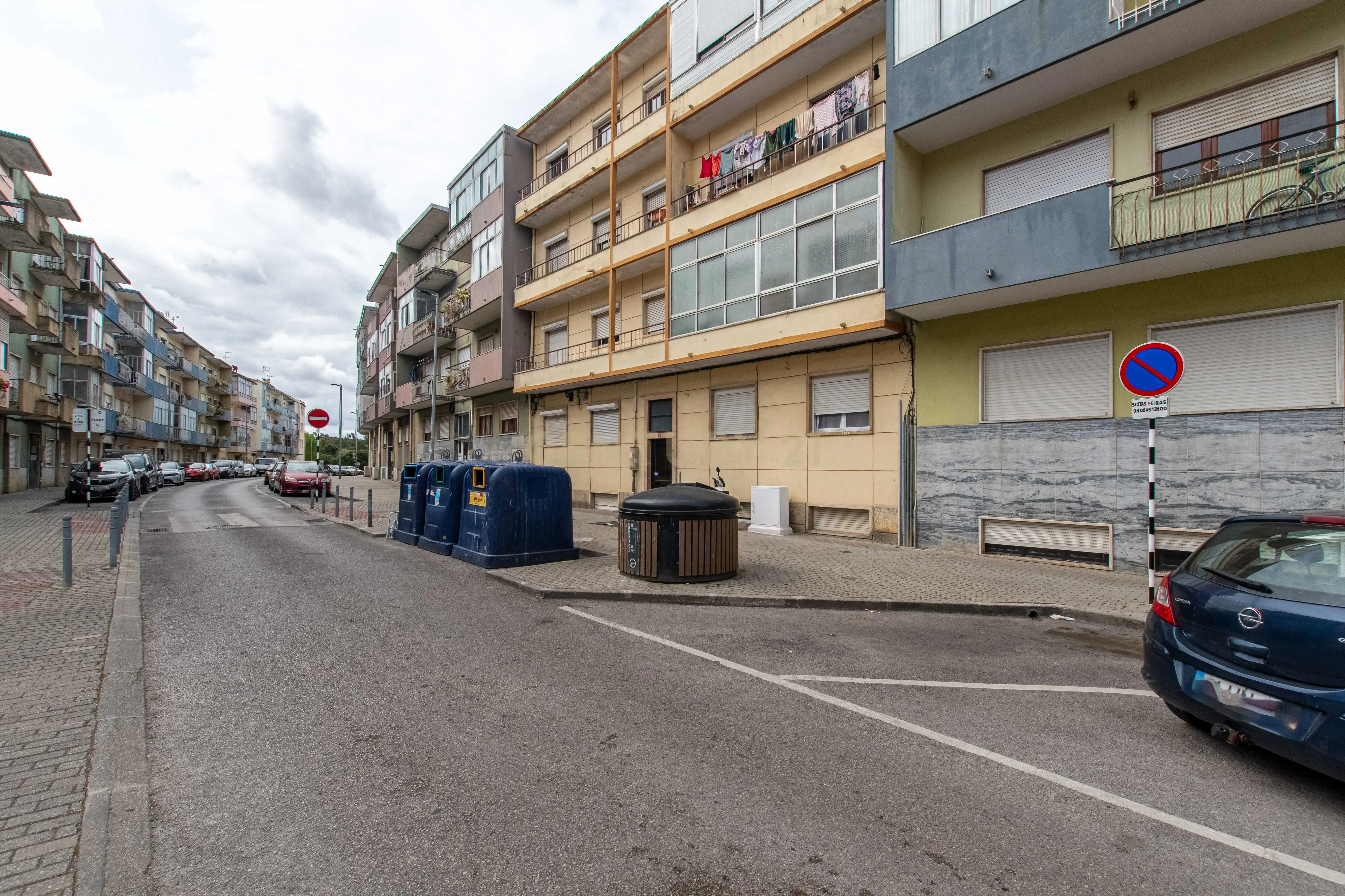 Fotografia 7 de Apartamento T2+1 na Amora – Excelente Localização e Acessos!