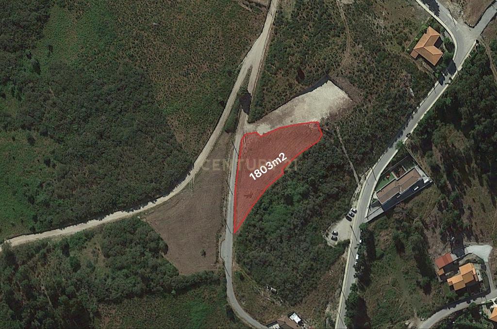 Duas parcelas de terreno com viabilidade de construção no Grilo Baião - Image 1