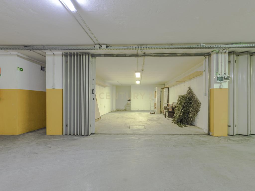 T4 com terraço de 120m² e vistas de mar e rio | Canidelo - Image 18