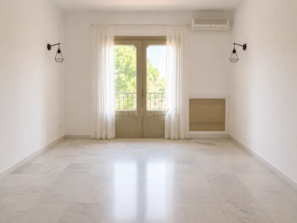 Grande moradia independente com vista para o mar, piscina privada e enorme potencial em Benalmádena - Image 24