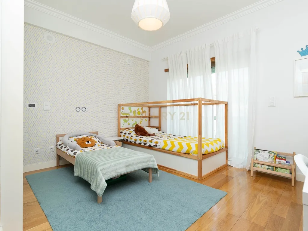 Apartamento Duplex T3 perto do mar na Caparica — Conforto, Elegância, Proximidade da Natureza e Estilo de Vida Descontraído - Image 51