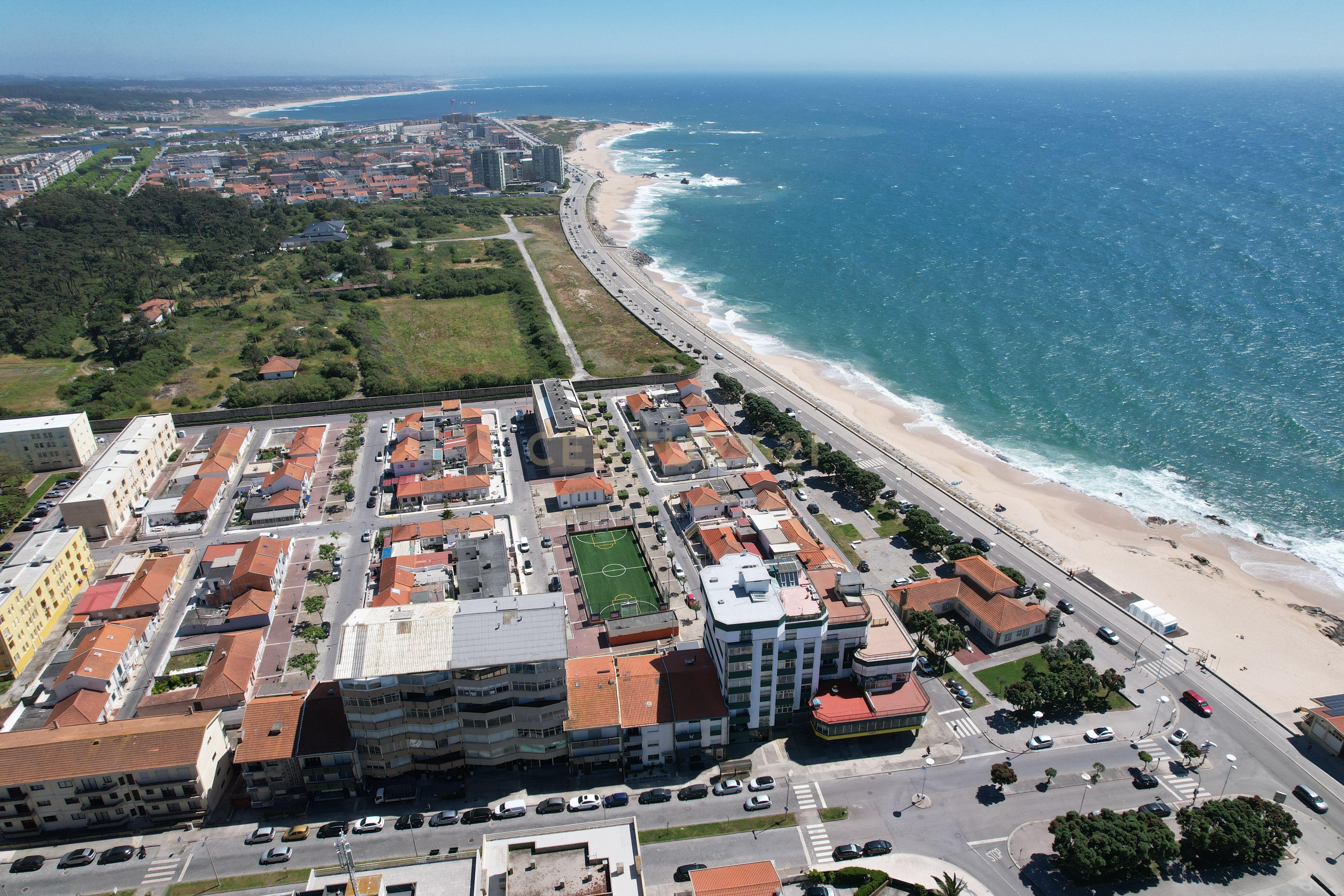Oportunidade Única em Vila do Conde – Prédio à Venda a 150m da Praia - Image 3