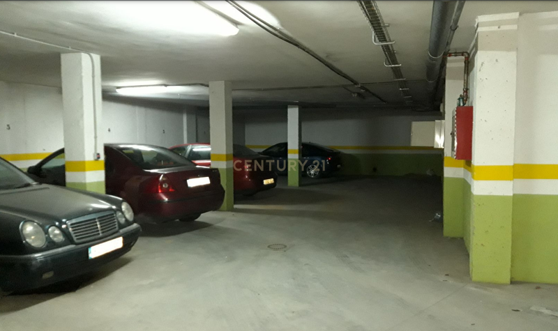 Garagem - Image 1