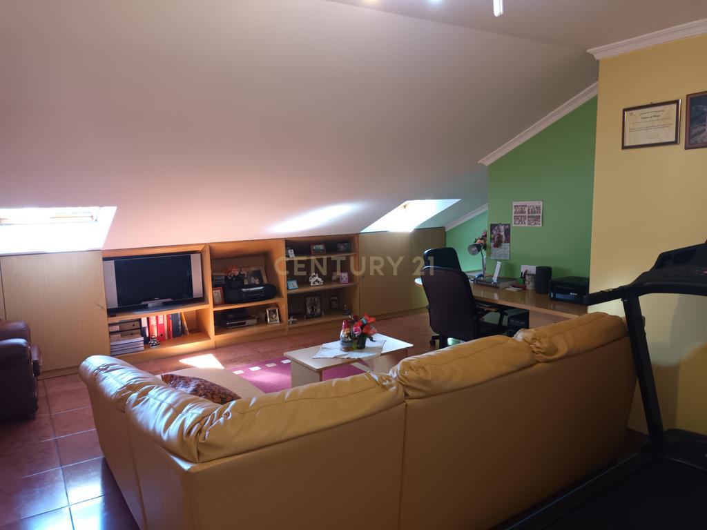 Vende-se apartamento T3 Duplex, zona das Antas, Porto - Image 27