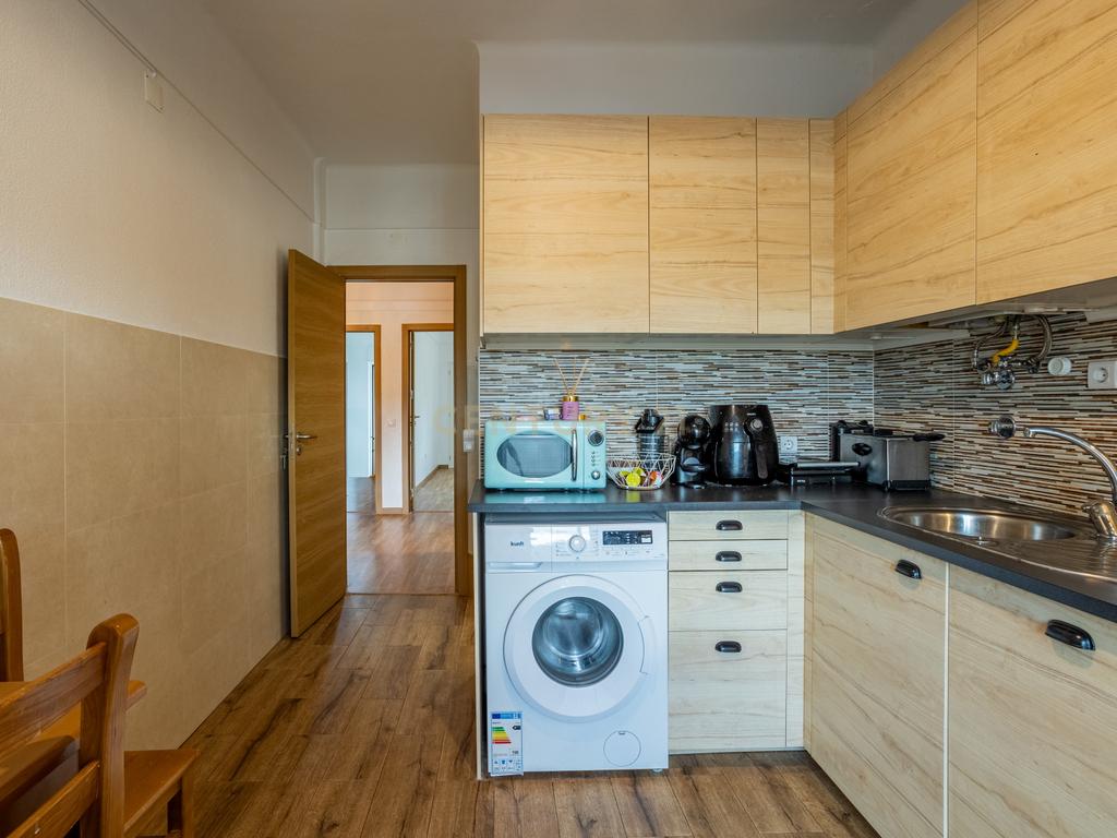 Apartamento T2 na Nazaré - Totalmente Remodelado com Vista Mar - Image 25