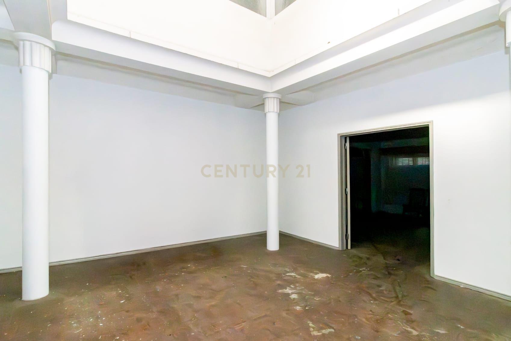Investimento Único no Coração da Marinha Grande - Image 33