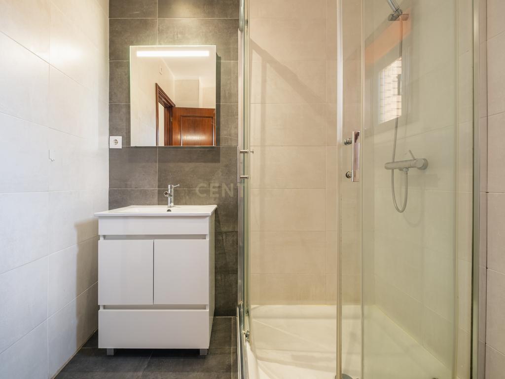 Apartamento T3 com Terraço, Vista Mar e Garagem Box em Arcozelo – Vila Nova de Gaia - Image 26