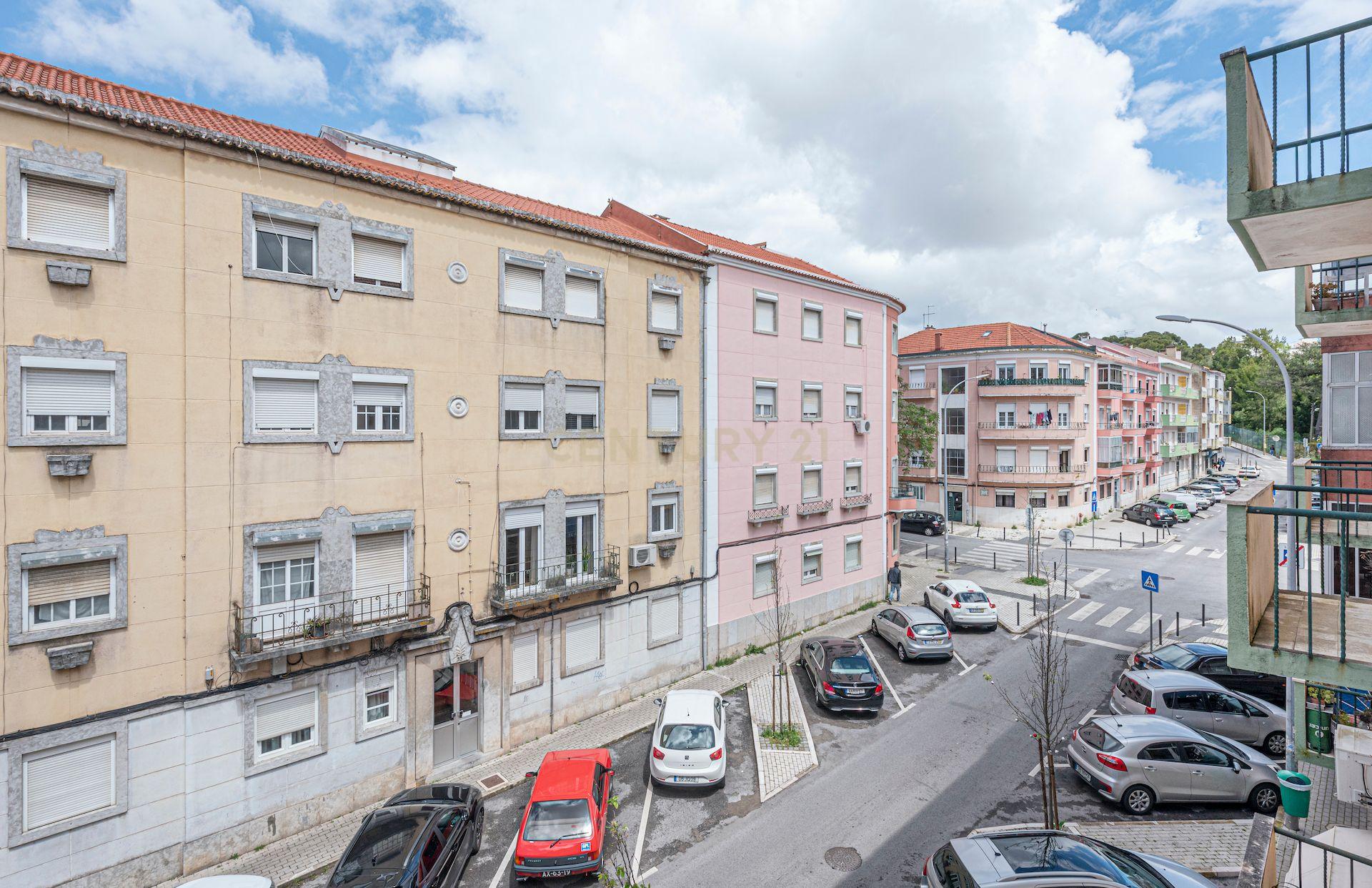 Apartamento T2 | Amadora | Mobilado e Equipado | - Image 19