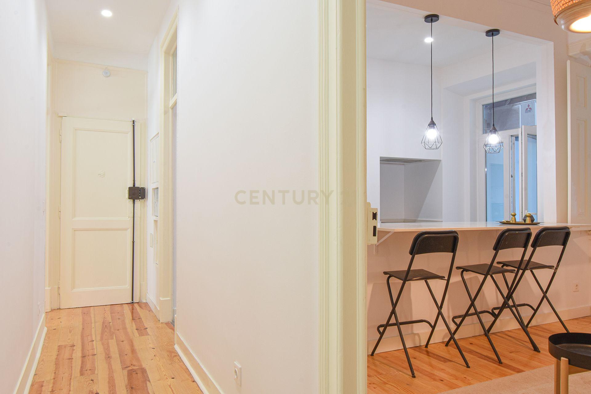Apartamento T3 renovado com Licença AL - Lisboa - Image 21