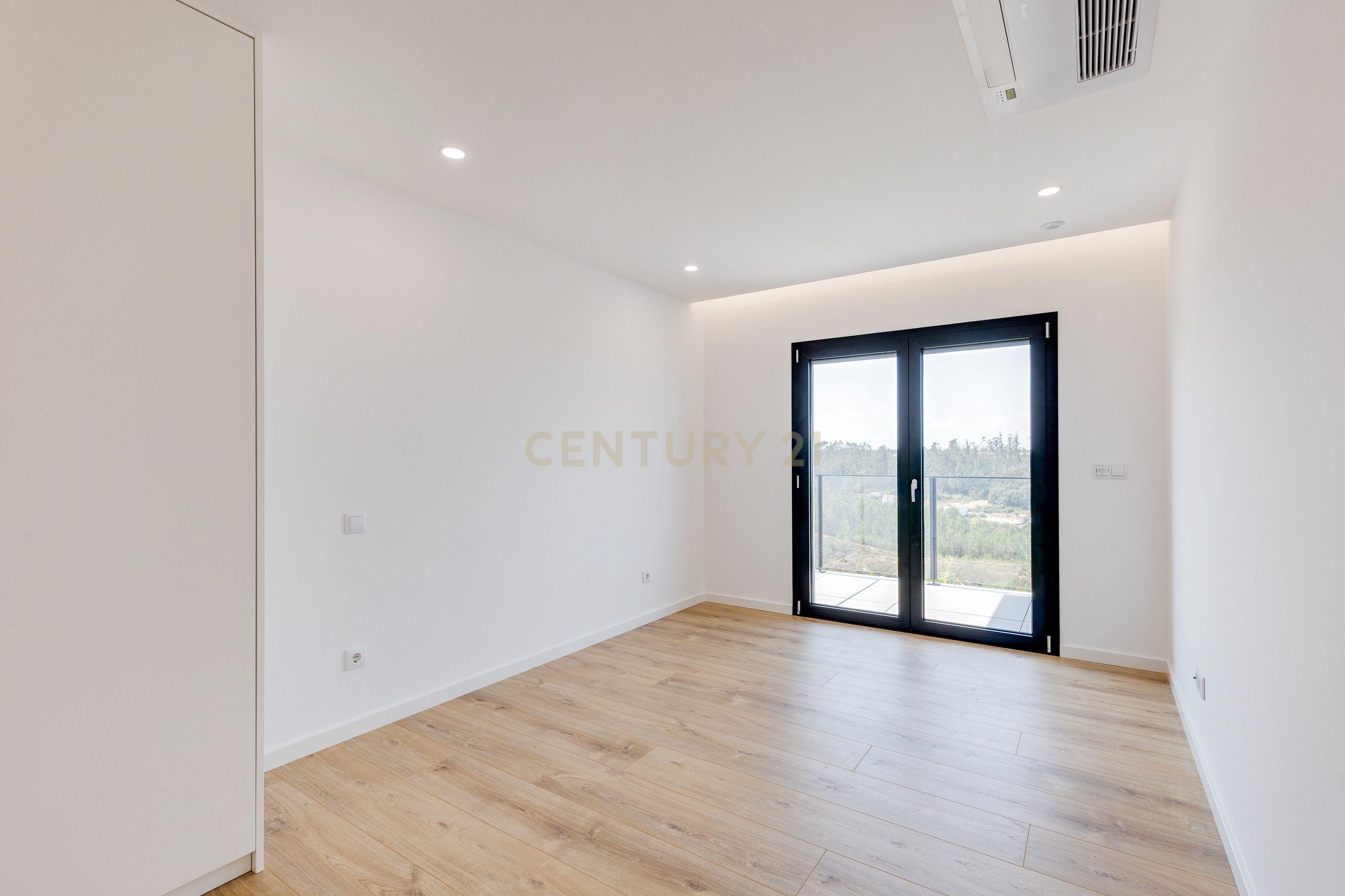 Fotografia 5 de Luxuoso Apartamento T4 em Pombal, Leiria