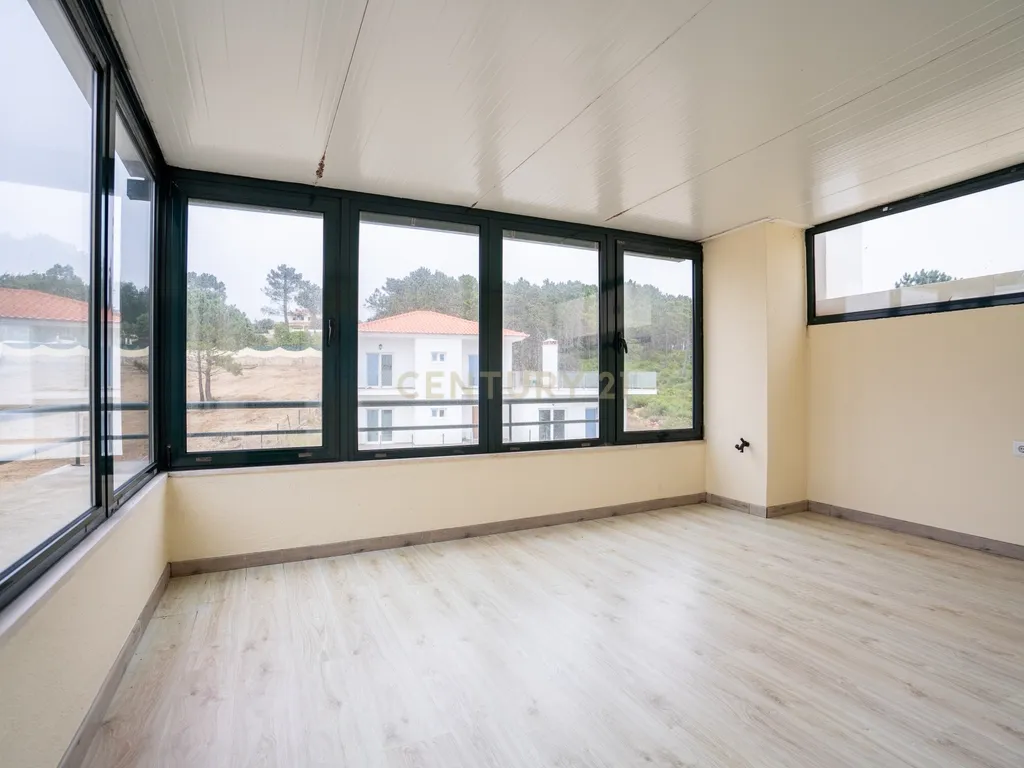 Moradia T3 com vista mar e piscina, na Ericeira - Image 15