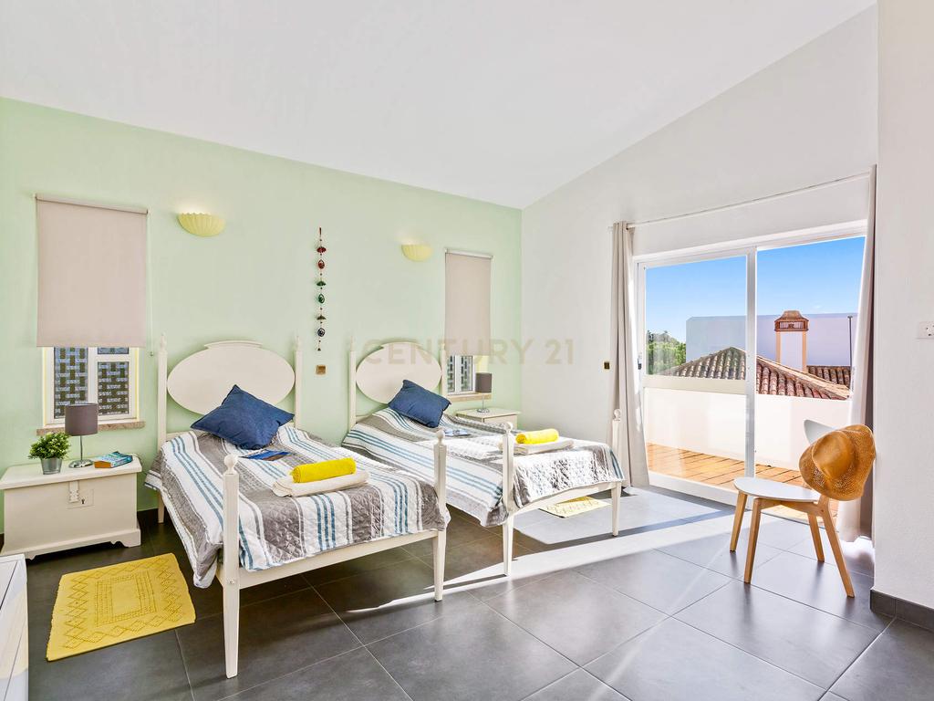 Moradia T4 com Vista Mar e Jardim em Albufeira, Faro - Image 21
