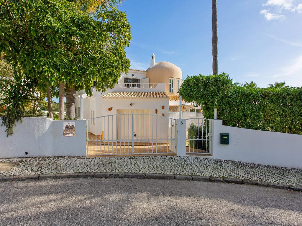 Moradia T4 com Vista Mar e Jardim em Albufeira, Faro - Image 25