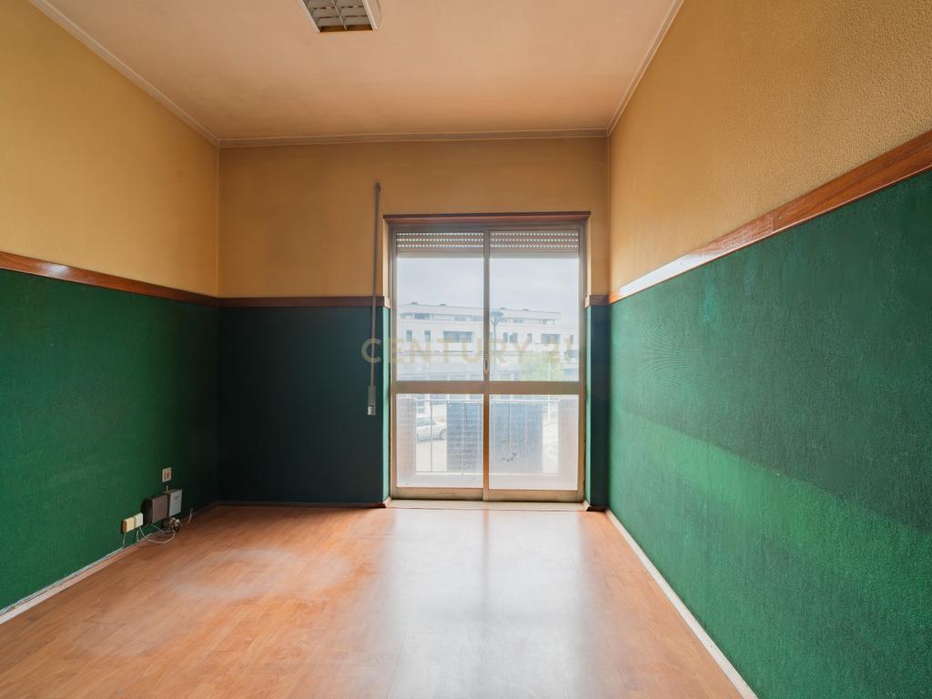 Apartamento T2 em Marinha Grande - Oportunidade Única! - Image 11