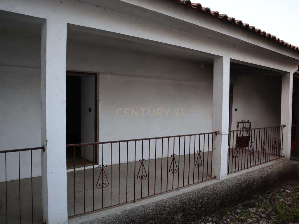 Casa T2 em Boticas com Jardim e Vista para a Montanha - Image 9