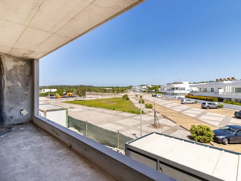 Excelente Apartamento T2 NOVO na Praia da Pedra do Ouro - Image 28