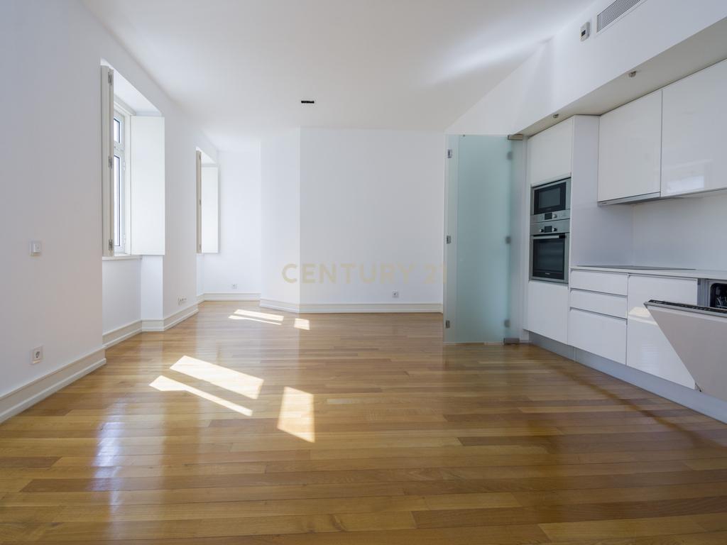 Apartamento T2 de Charme para Arrendamento na Avenida da Liberdade - Image 25