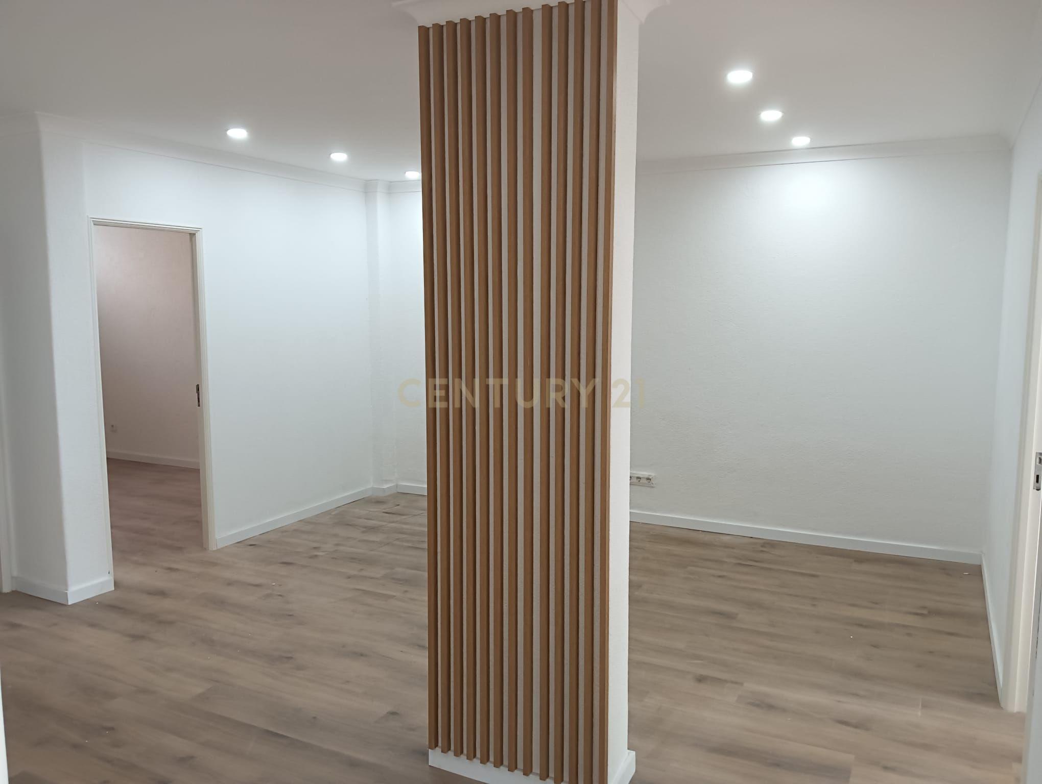 Apartamento para Investimento Metro de Alfornelos - Image 27