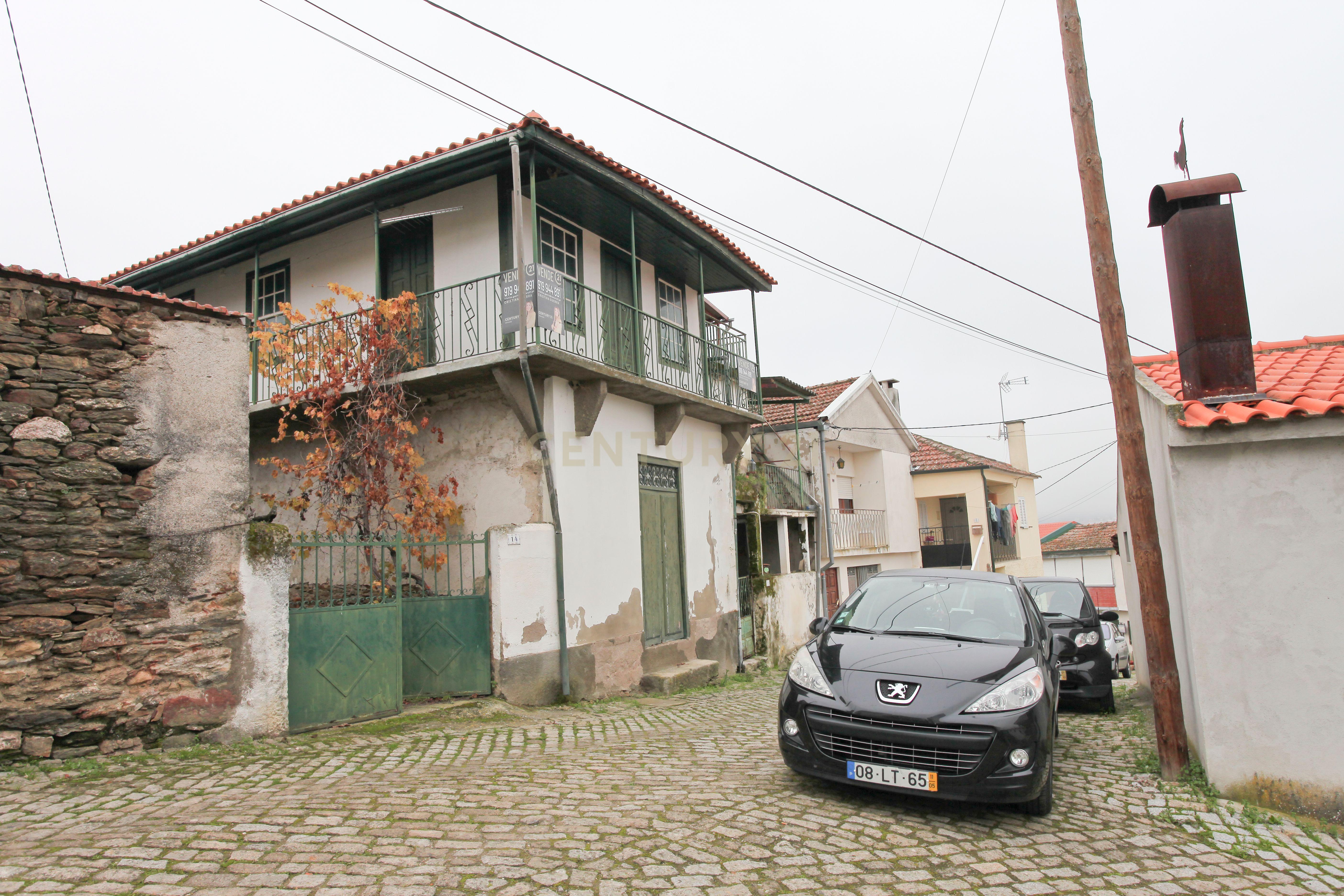 Moradia, Celeiro e Adega em Vilarelhos - Alfândega da Fé - Image 6