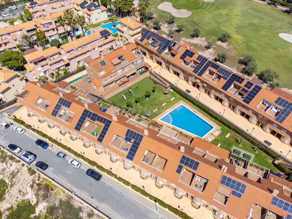 Moradia geminada de esquina em Alicante Golf, espaço, privacidade e qualidade de vida numa das zonas mais exclusivas de Alicante - Image 81