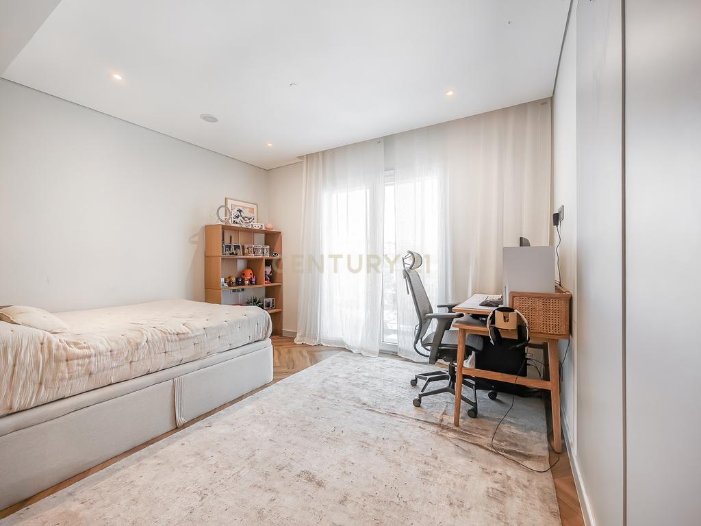 Moradia T4 em Condomínio Privado | Piscina | 6WC | Jardim | Terraço | Box | Quinta do Brilhante | Albarraque A 5 Minutos Do colégio Tasis internacional - Image 34