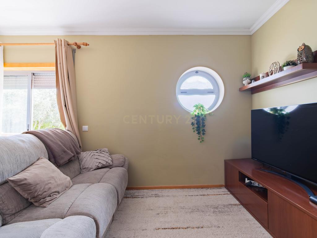🌿 Oportunidade Única: T3 em Condomínio Fechado com Vista Deslumbrante e Máxima Tranquilidade! - Image 9