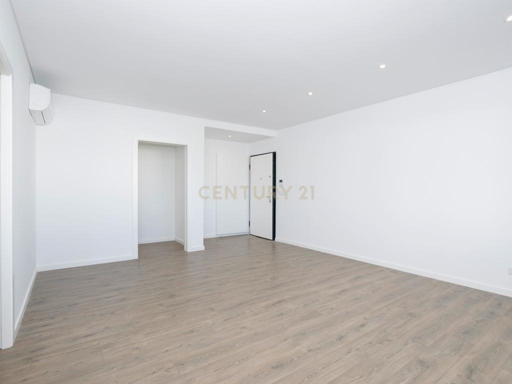 Magnífico apartamento T2 completamente novo a estrear - Image 5