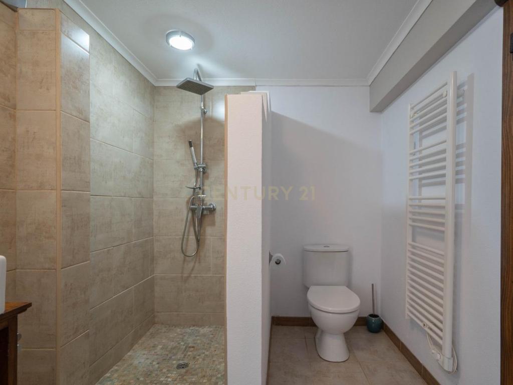 Incrível Moradia T4, piscina de água salgada, ar condicionado, energia solar, amplo terreno e vistas fabulosas! - Image 40