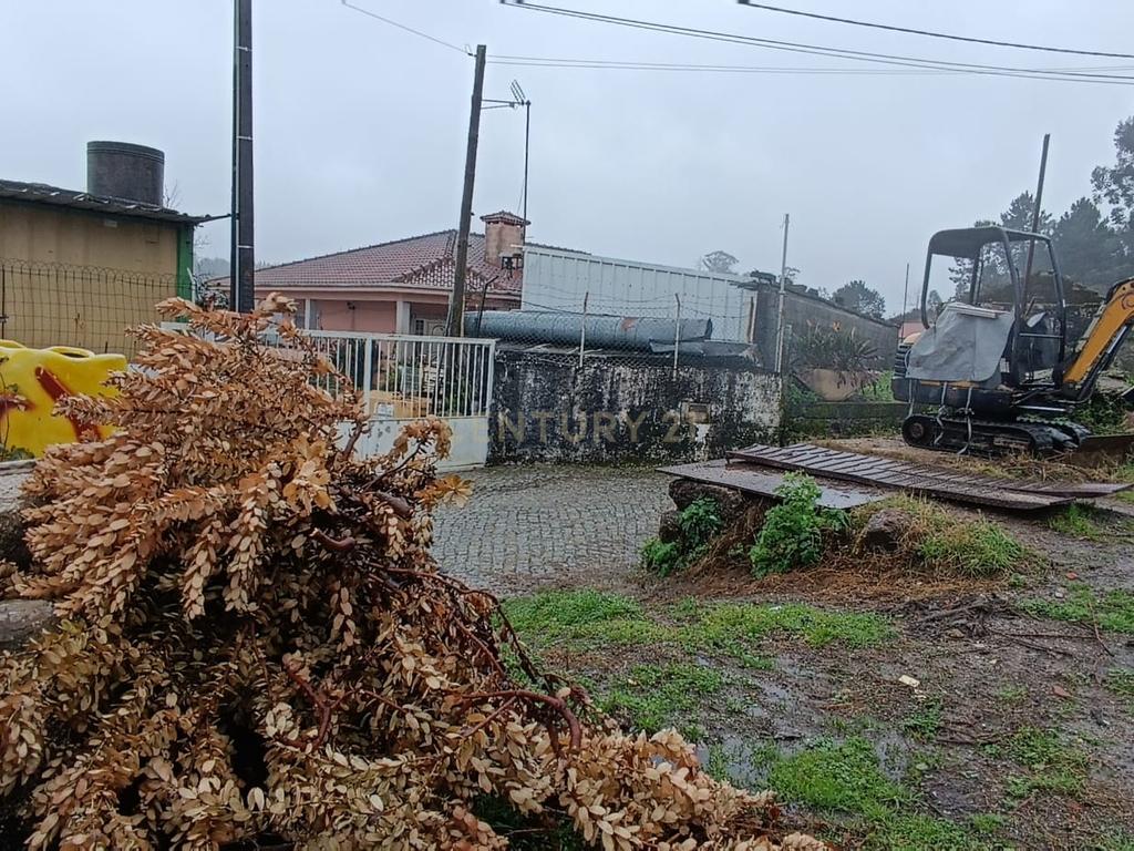 Quinta De Além com casa rústica em ruína para reabilitação total de 2 quartos no centro de Cete, Paredes - Image 74