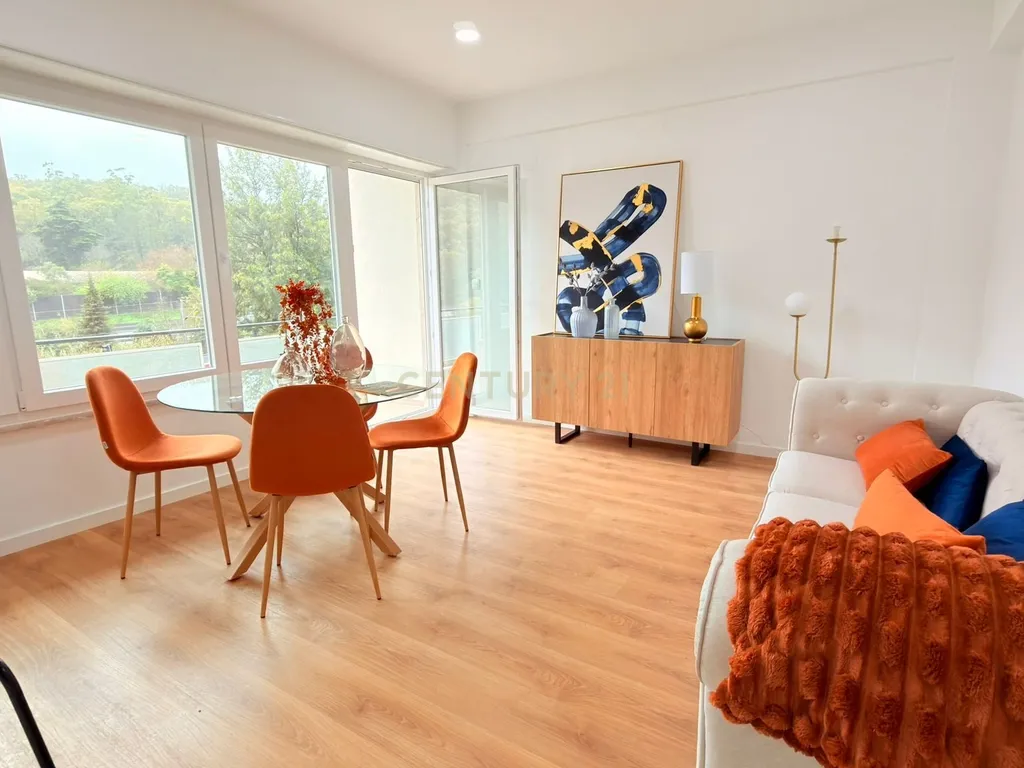 Espaçoso Apartamento T3 em Benfica - Image 2