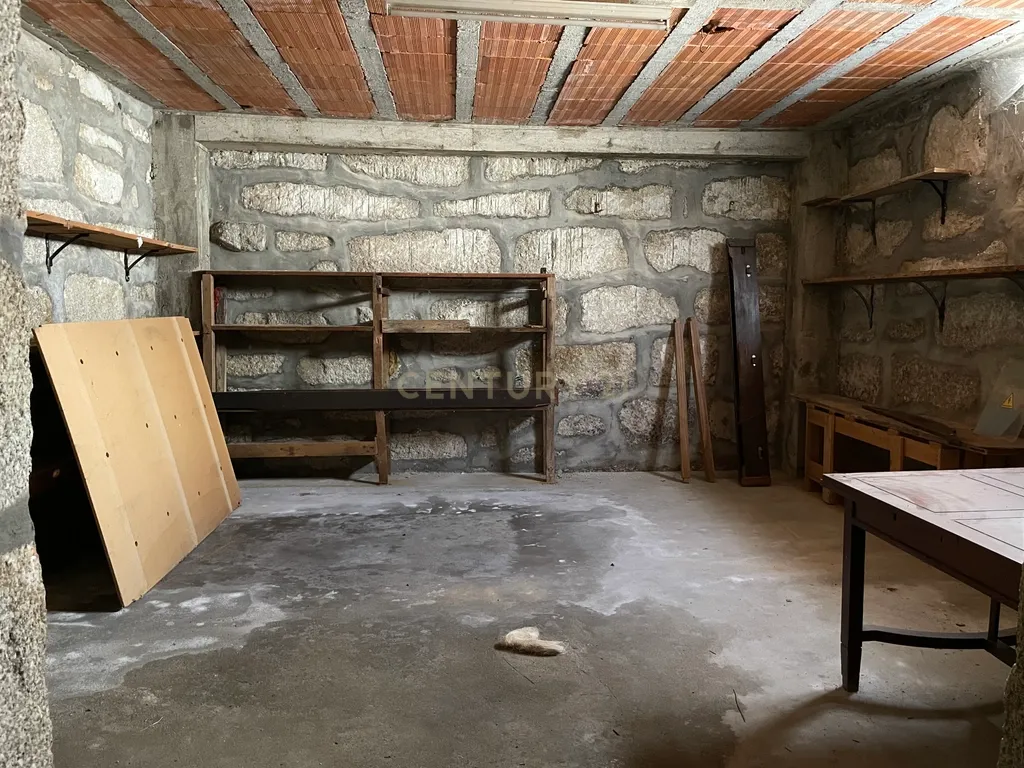 Propriedade junto ao Freixo - Image 12