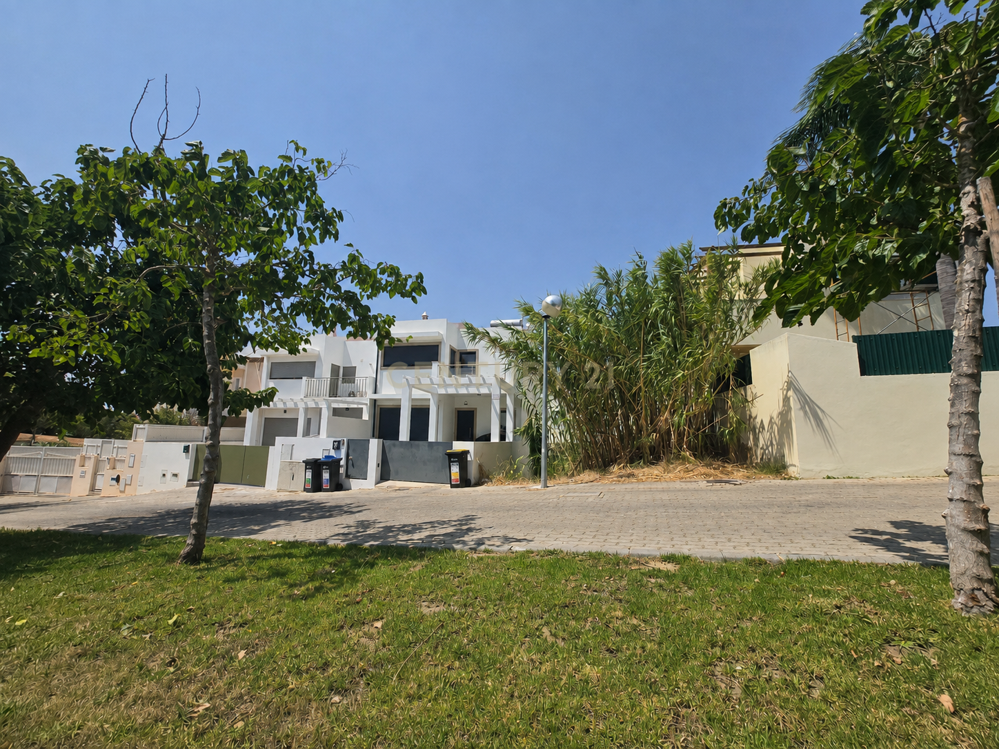Fotografia 4 de Excelente oportunidade para investimento ou residir nas Gambelas, Faro