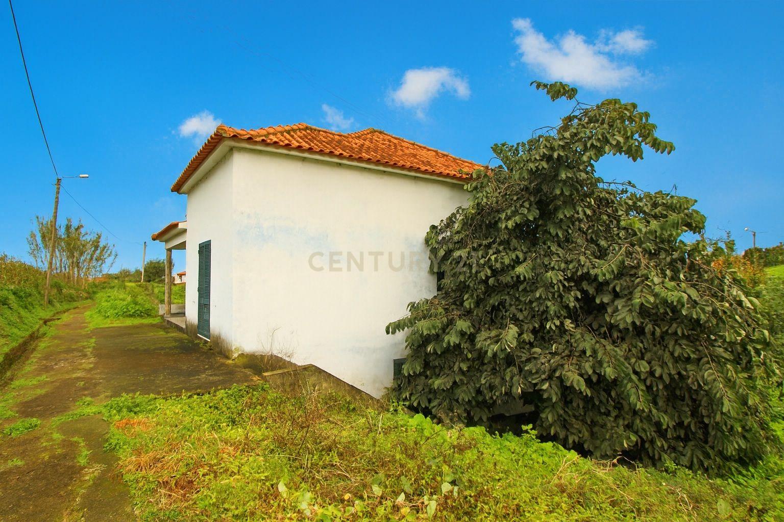 Fotografia 5 de Moradia T3 em Santana com Potencial Residencial e Turístico