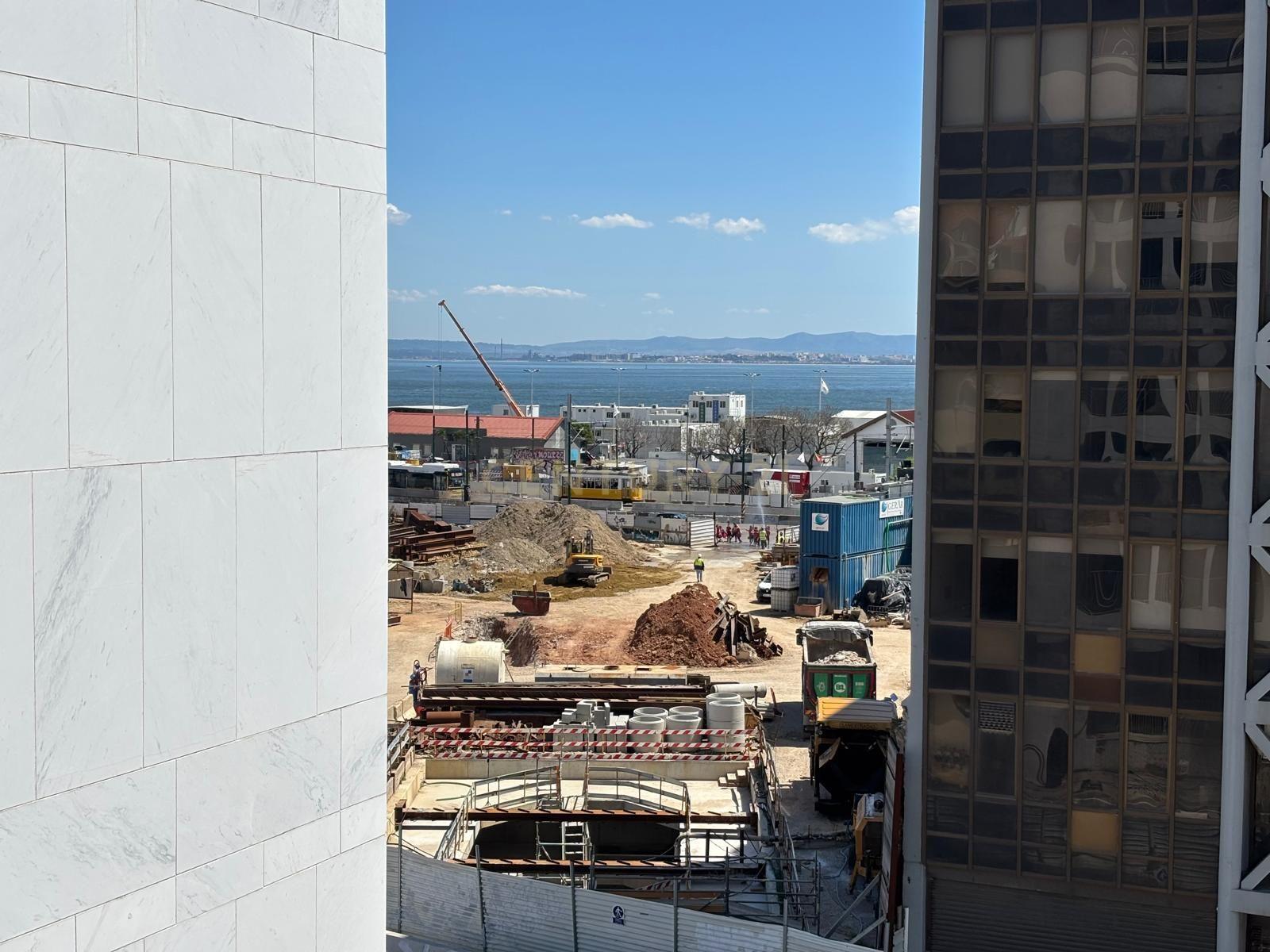 Estúdio Moderno para Arrendar em Santos – Lisboa - Image 15