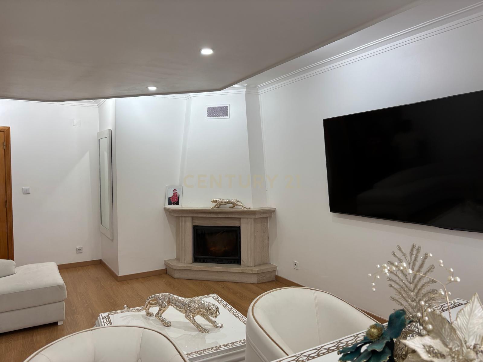 Apartamento T2 em Massamá Norte  - Image 12
