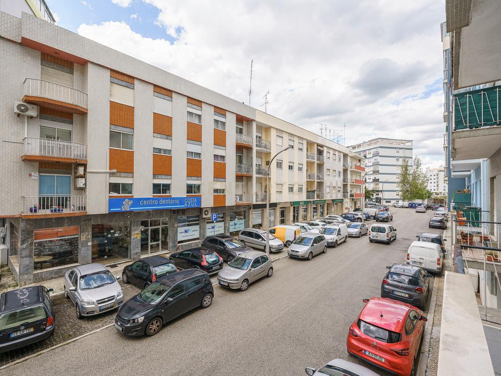 T3 Remodelado no Centro de Setúbal- Campo dos Arcos - Image 24