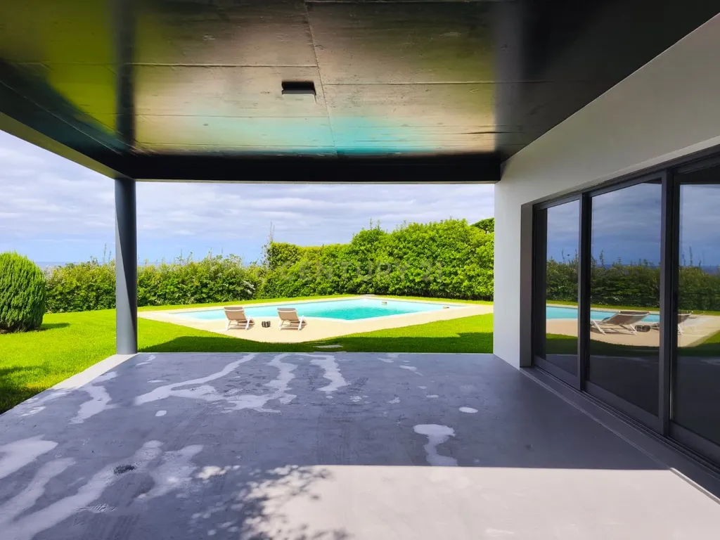 Moradia de Luxo com vista Mar em São Miguel, Açores - Image 9