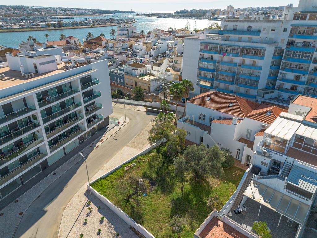 CASA PONTE VELHA – 2 CASAS TOTALMENTE RENOVADAS COM GRANDES JARDINS E VISTAS PANORÂMICAS - Image 1