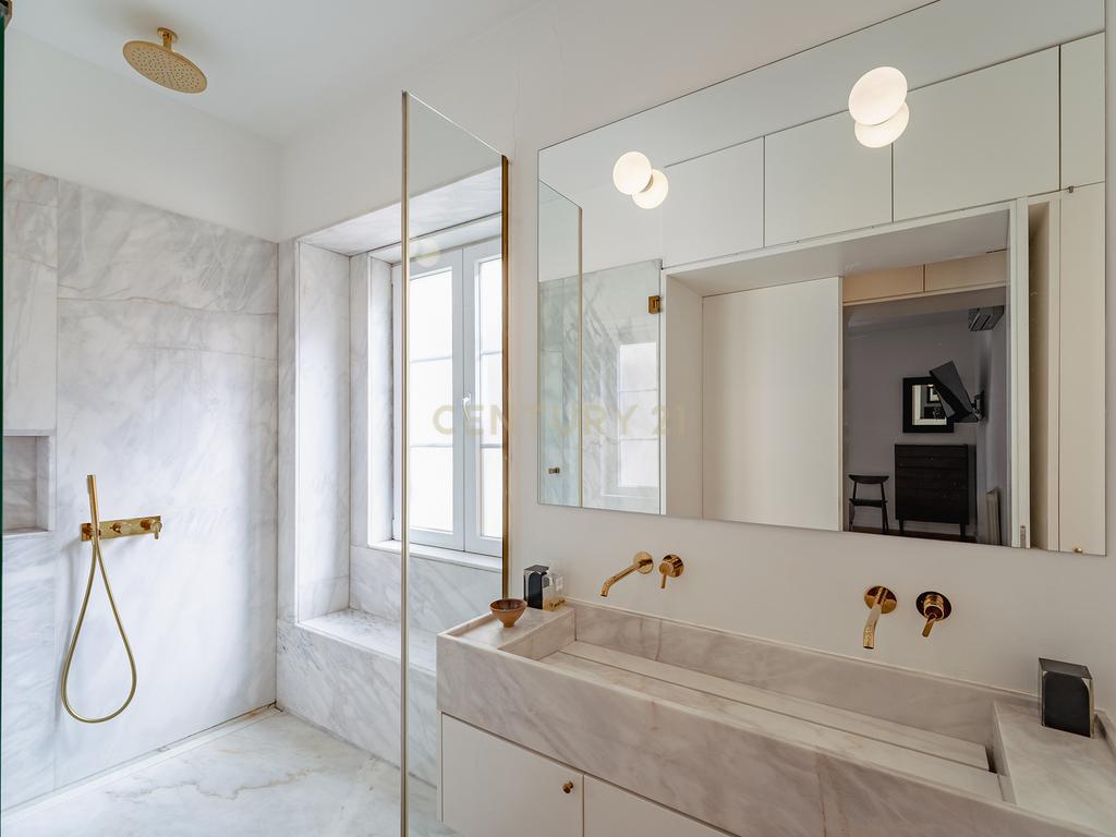 APARTAMENTO DE LUXO NA RUA DE SÃO BENTO — 188 m² | PRÍNCIPE REAL · ESTRELA - Image 29