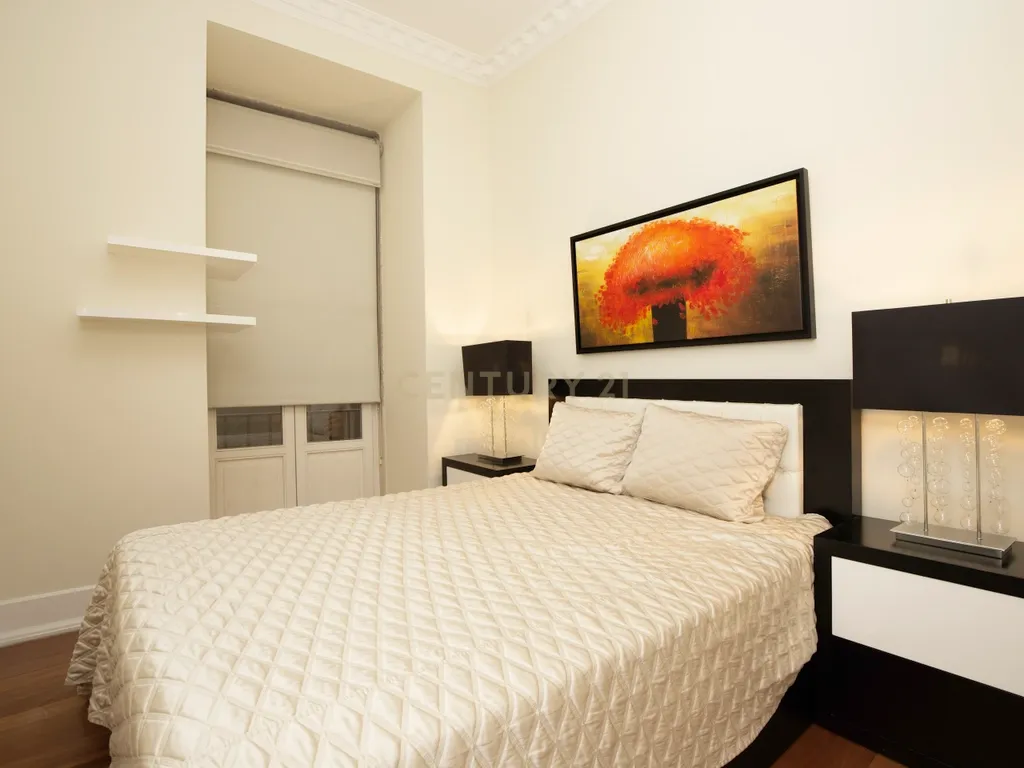 *Apartamento Exclusivo em Edifício Tradicional de Lisboa* - Image 18