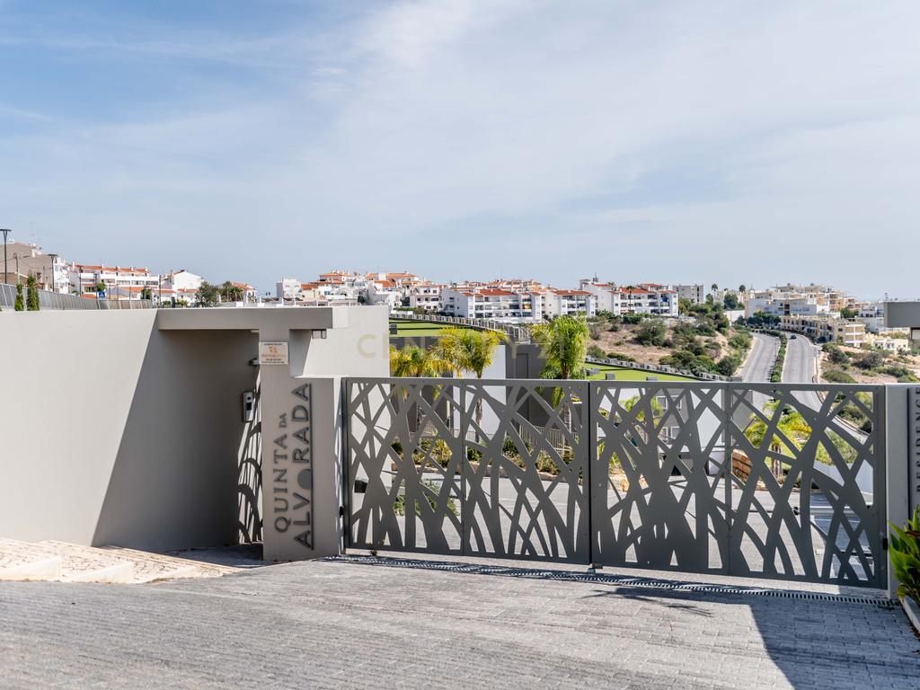 Luxuoso apartamento T2+1 com vista mar - Albufeira - Image 35