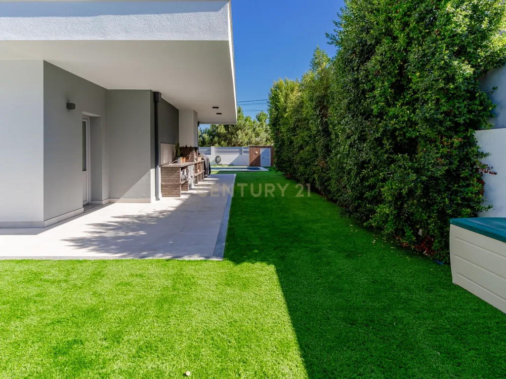 Moradia T4 Térrea de excelência com piscina e casa independente de 50m2 | Quinta da Marquesa - Image 53