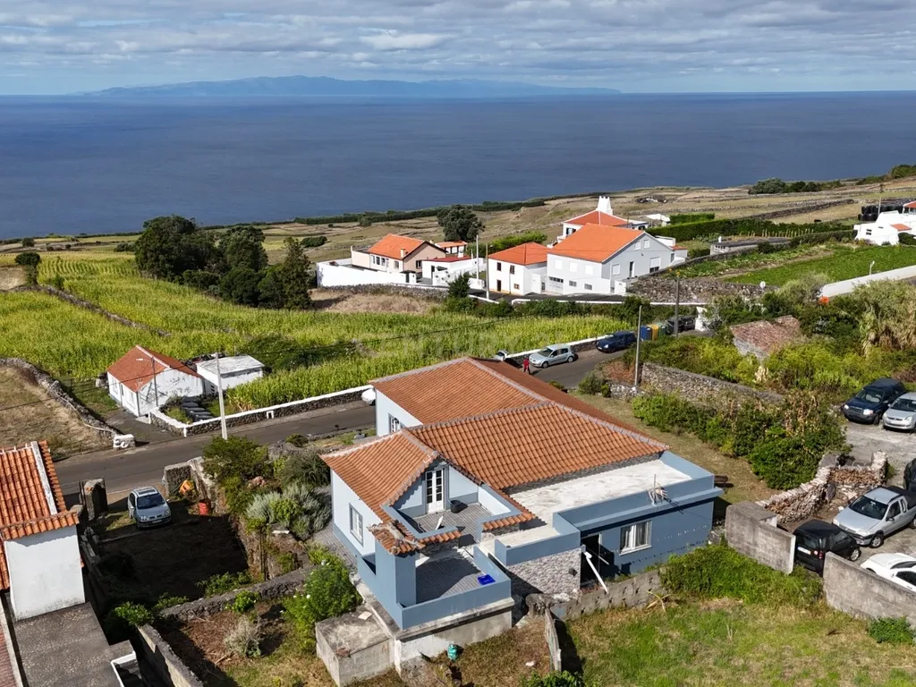 Moderna Moradia T3 em Angra do Heroísmo, Ilha Terceira - Image 3