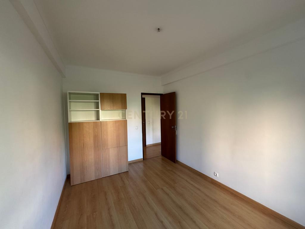 Apartamento T4 em Santarém para venda - Image 16